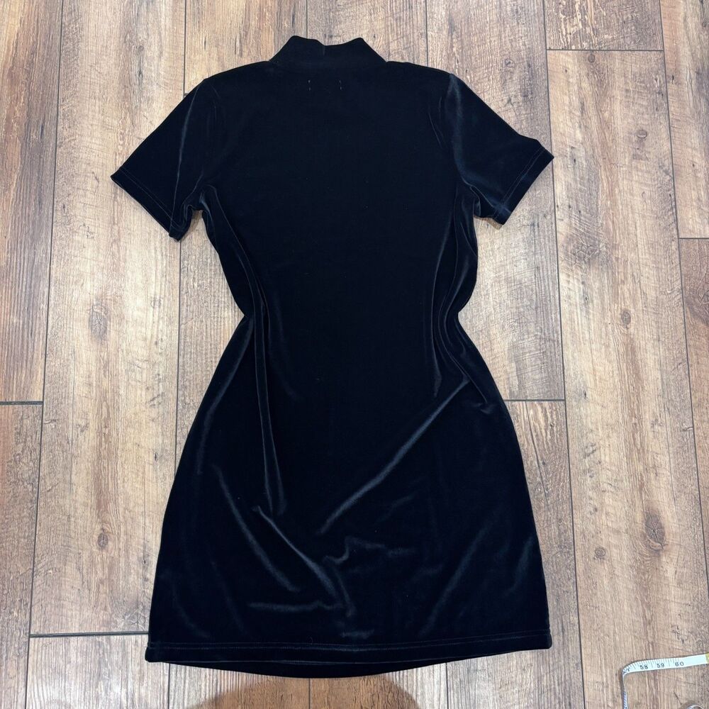 Madewell H2540 Solid Black Velvet Short Sleeve Mock Neck Dress Size Small - Picture 3 of 8